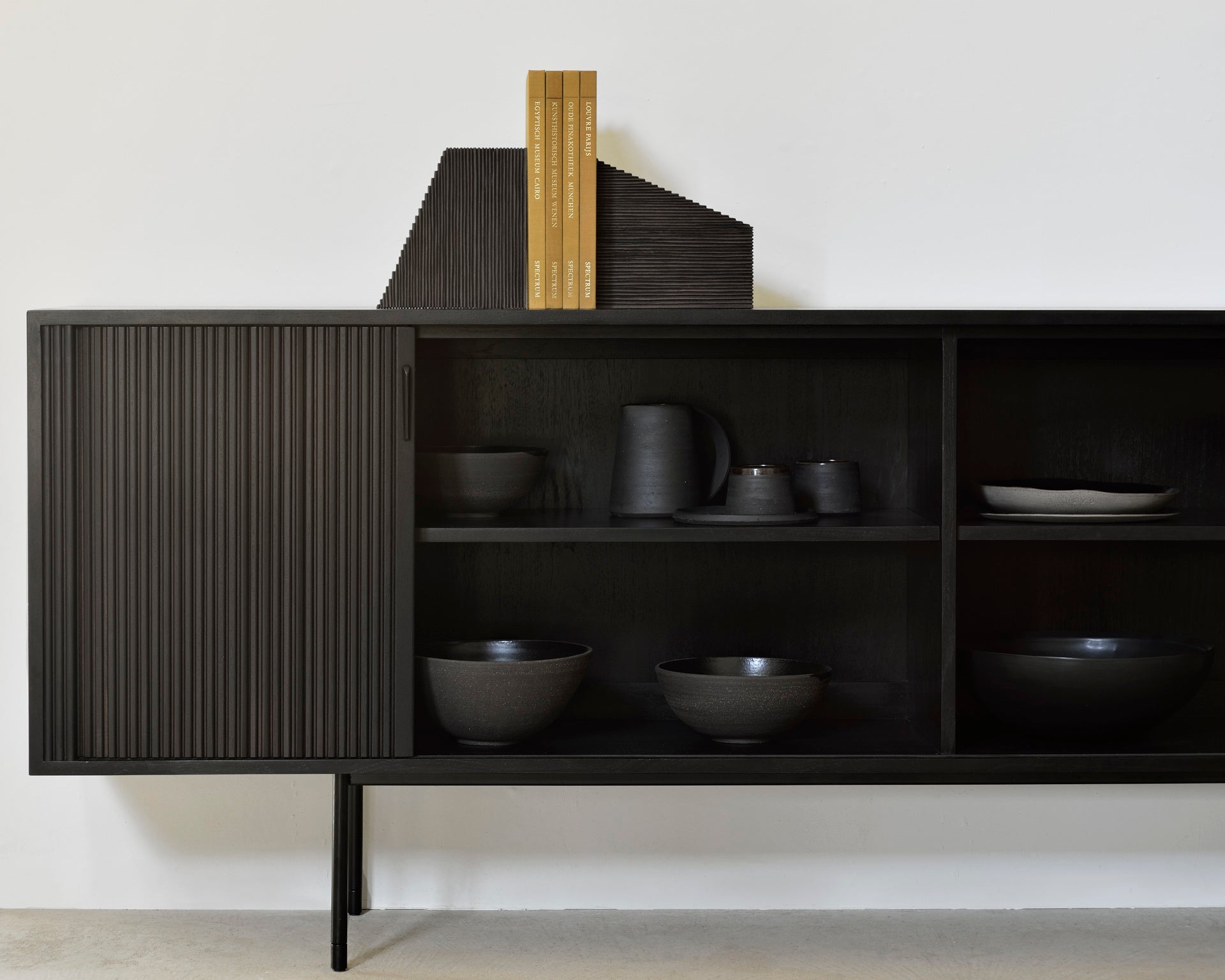 Roller-Max-black-sideboard-Grooves-bookends-darkbrown
