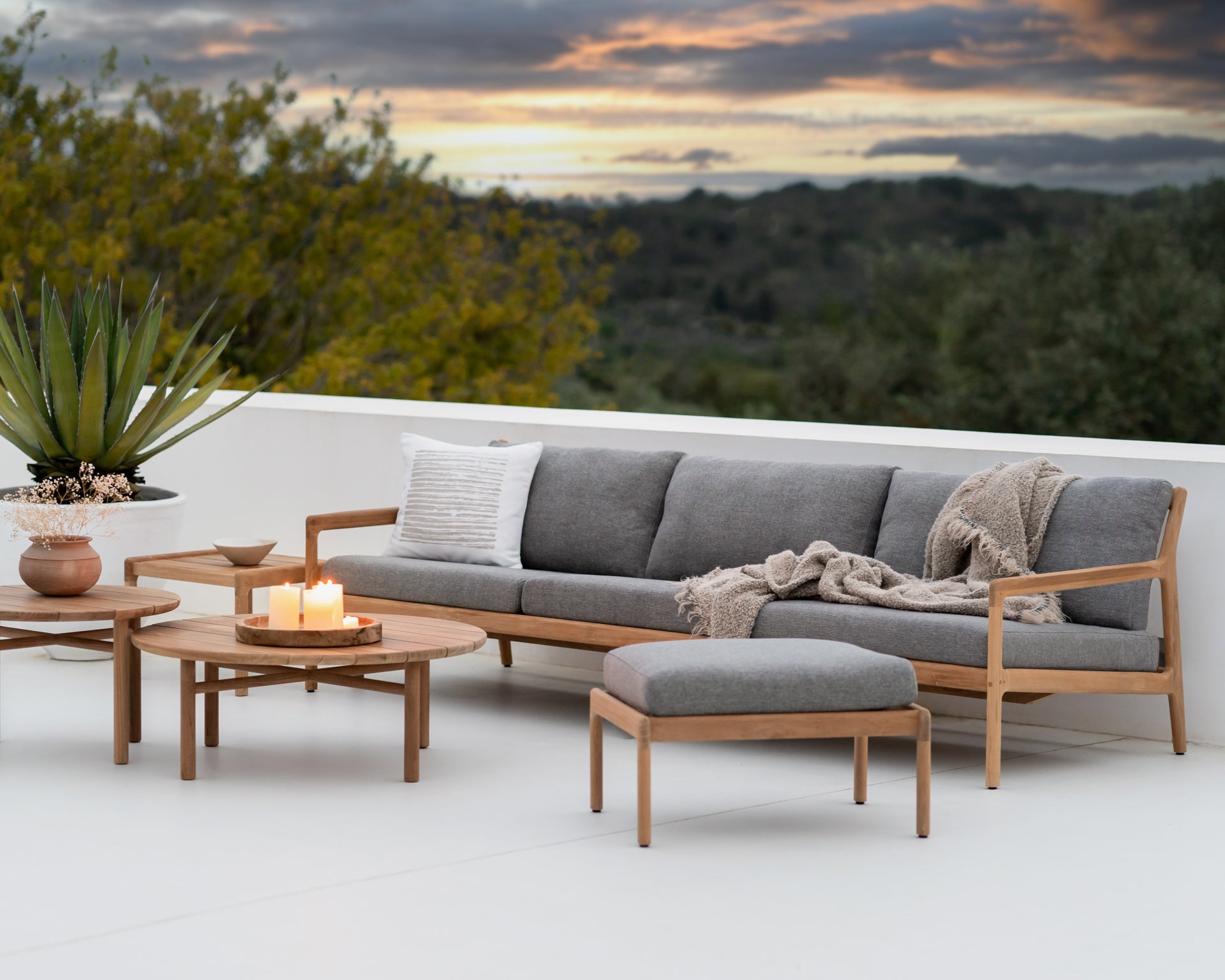 Quatro Outdoor Coffee Table - Large - Goode Studio