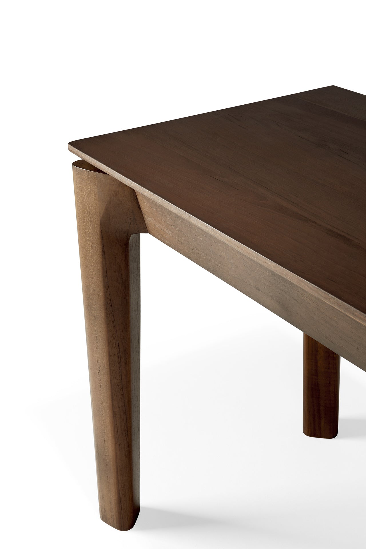 Bok-bench-varnished-teak-brown-Goode-Studio