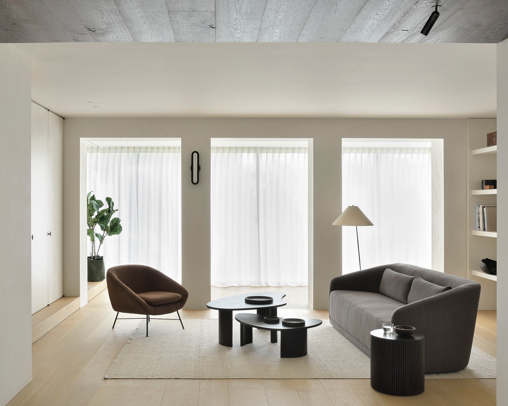 Trapeze-sofa-pepper-Barrow-lounge-copper-Boomerang-Roller-Max-Goode-Studio