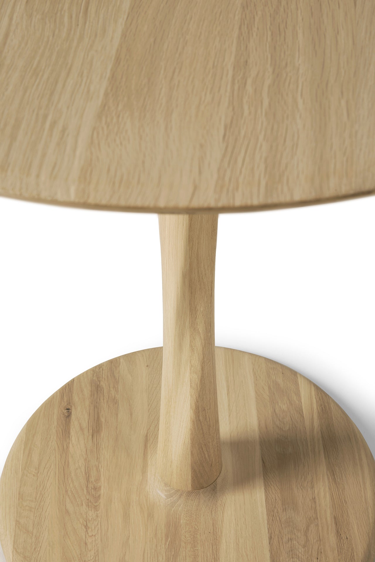 Torsion Dining Table Round, Oak - Goode Studio