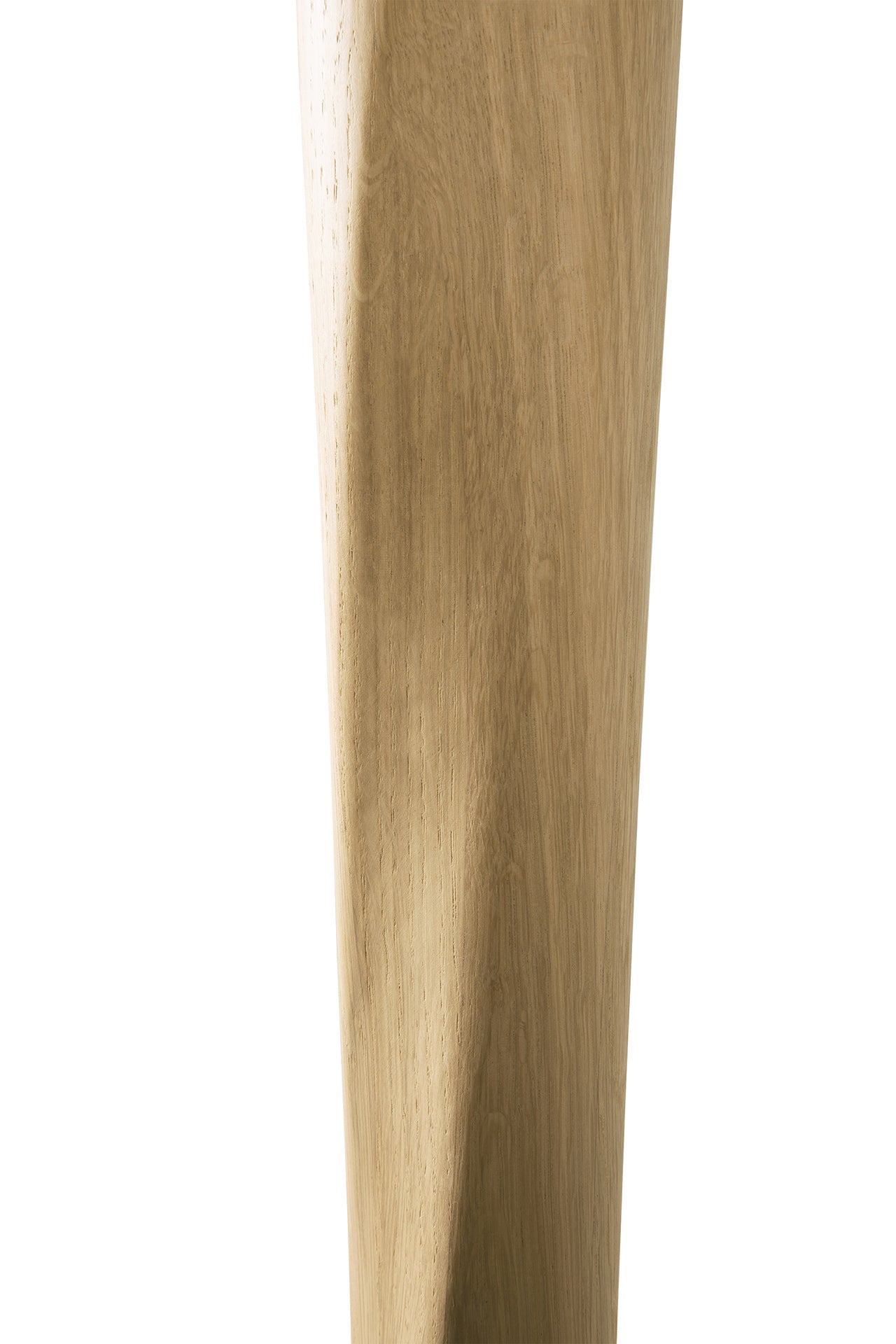 Torsion Dining Table Round, Oak - Goode Studio