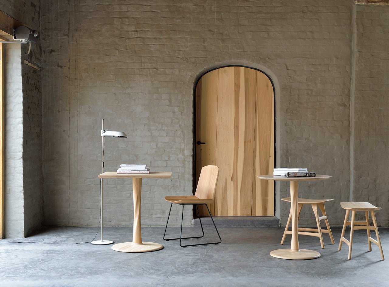 Torsion Dining Table Round, Oak - Goode Studio