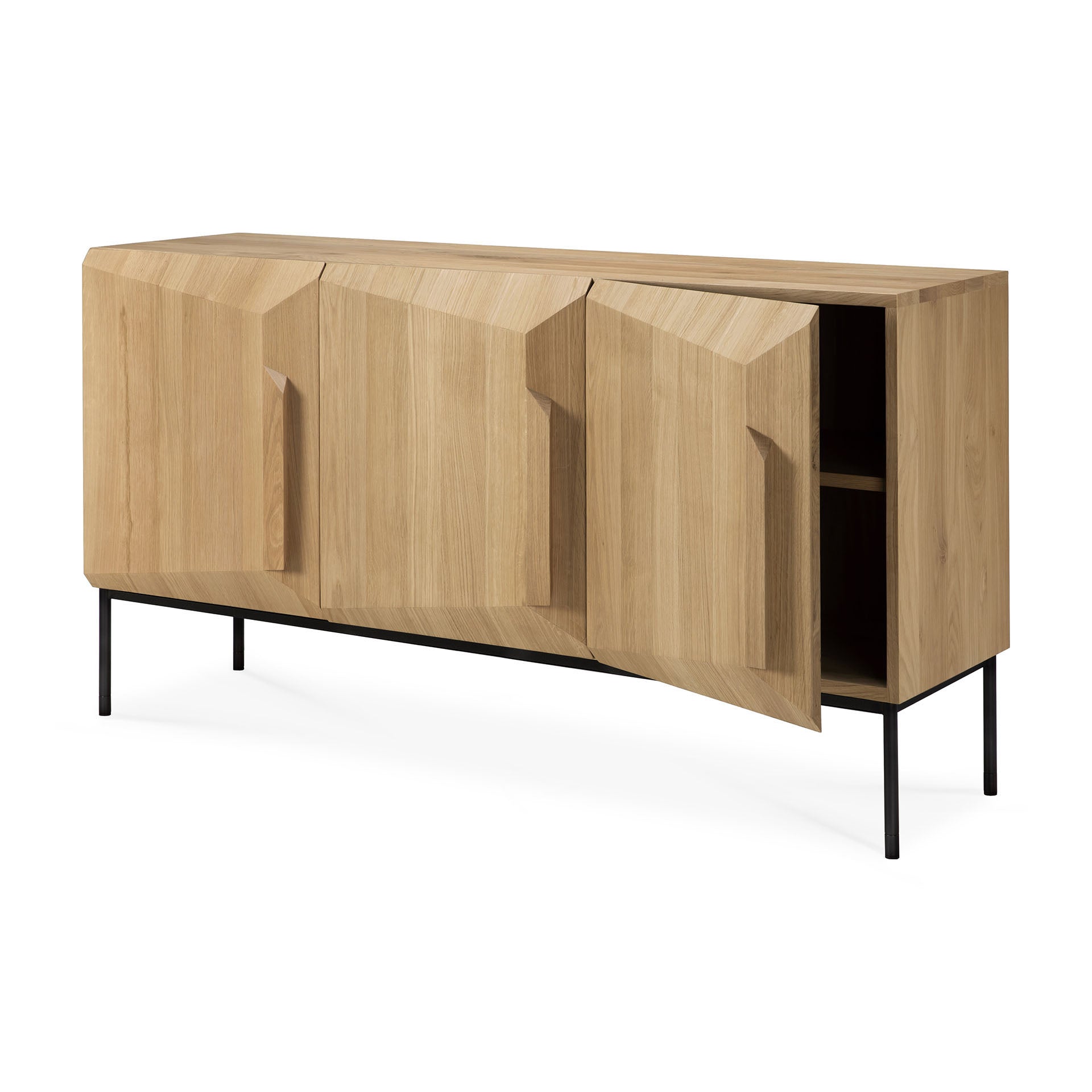 Oak-stairs-sideboard-side02-cut-Goode-Studio