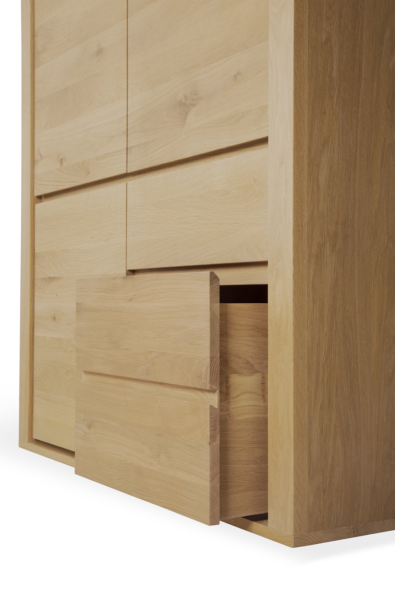 Shadow-dresser-Goode-Studio