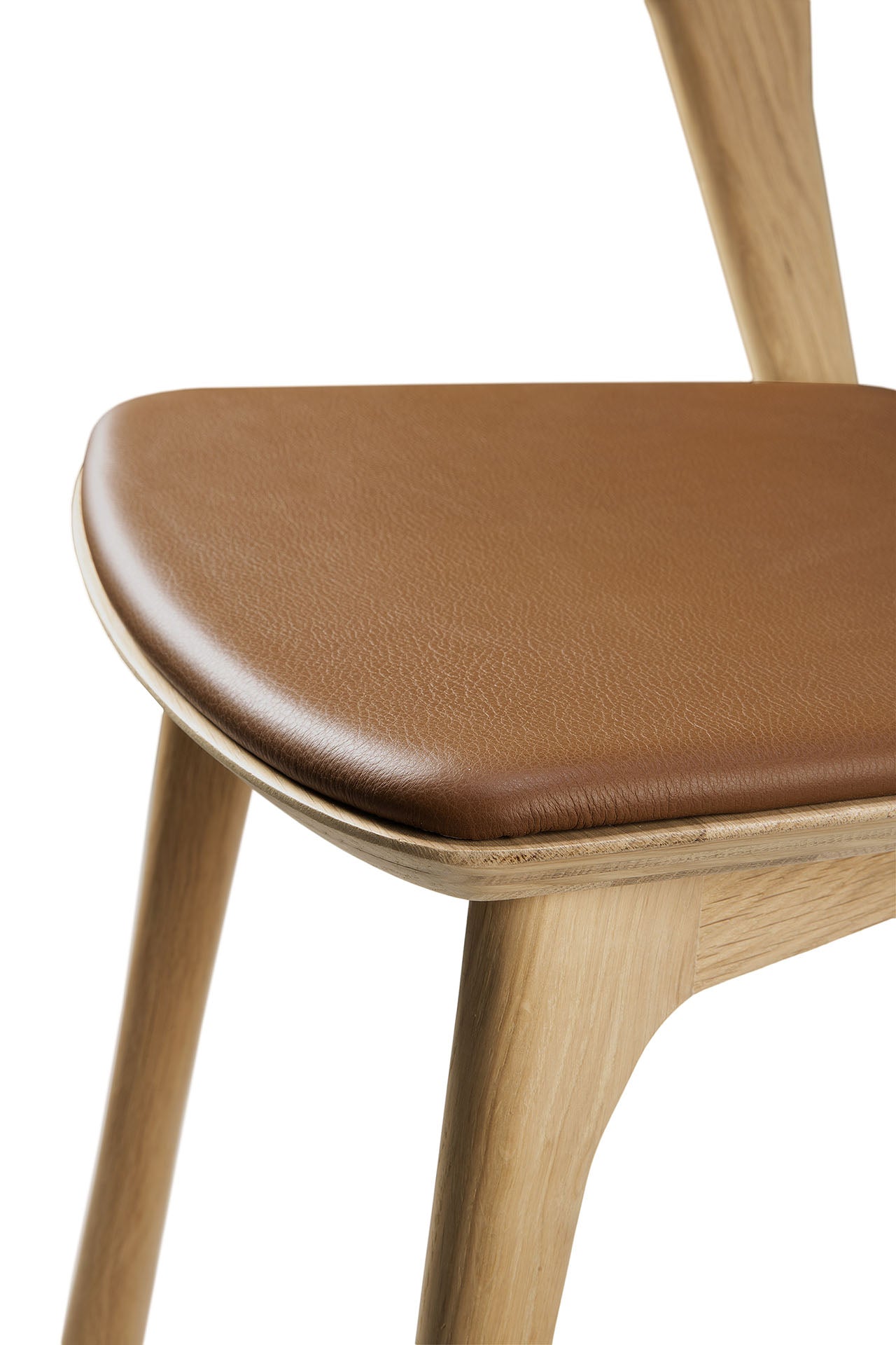 Oak-Bok-dining-chair-cognac-leather-Goode-Studio