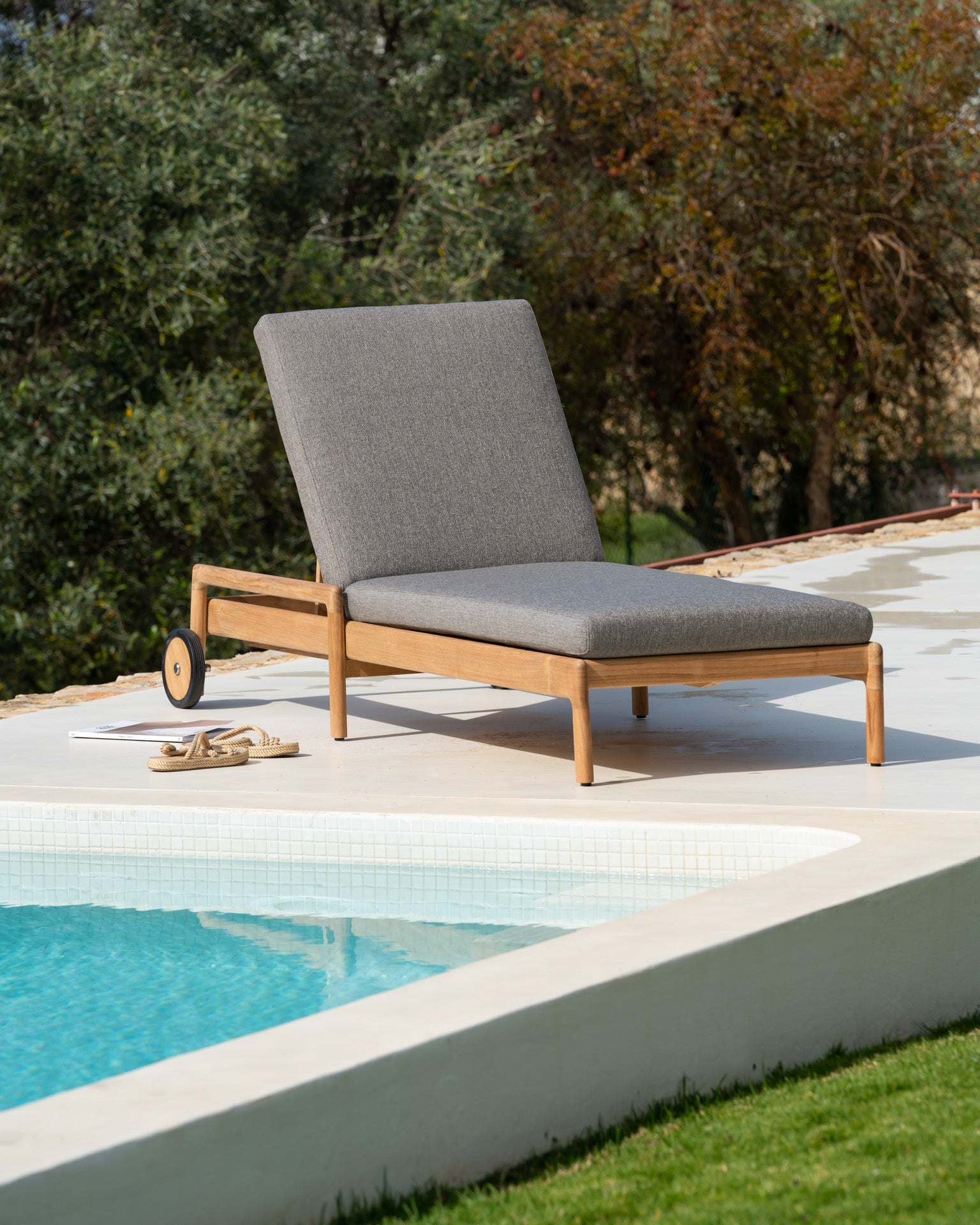 Outdoor Lounge