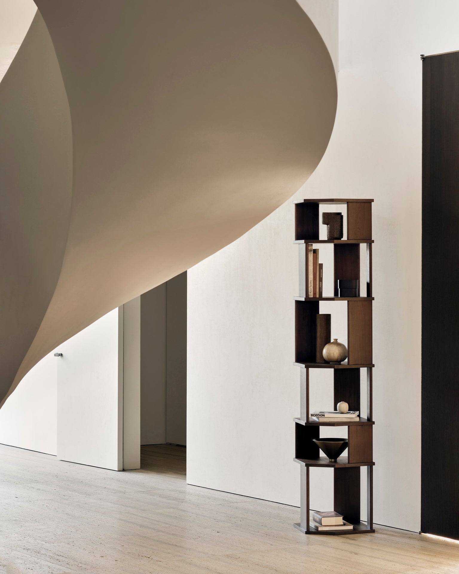 Stairs-column-varnished-teak-brown-Goode-Studio