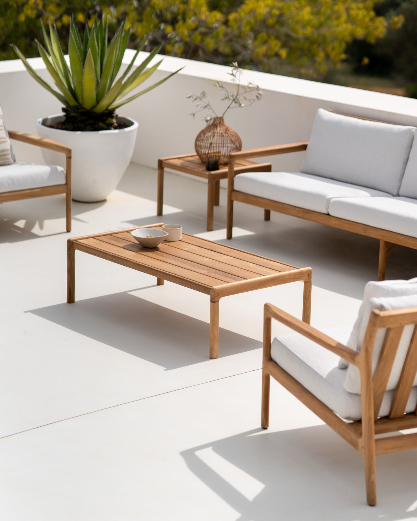 Jack-outdoor-sofa-off-white-Jack-outdoor-side-coffee-table-Goode-Studio