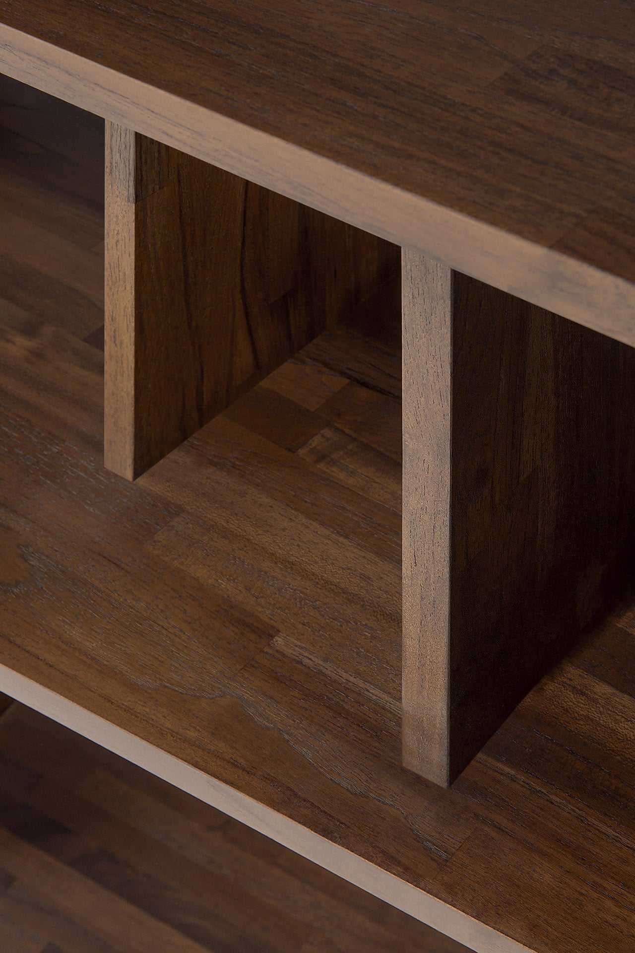 Irregular-rack-varnished-teak-brown-Goode-Studio