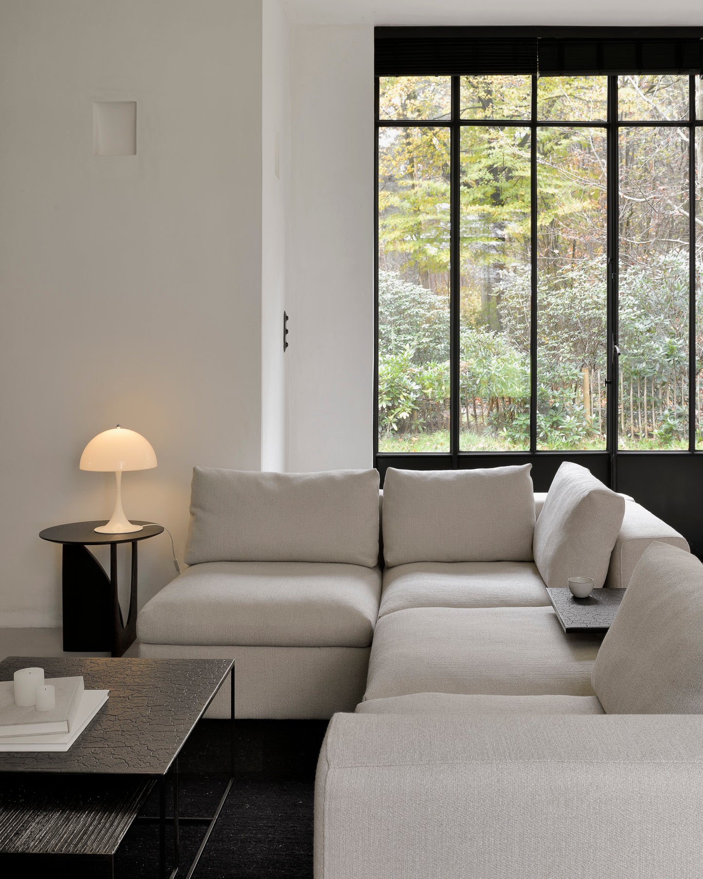 Mellow-sofa-Triptic-Geometric-Pentagon-Nomad-rug-Goode-Studio