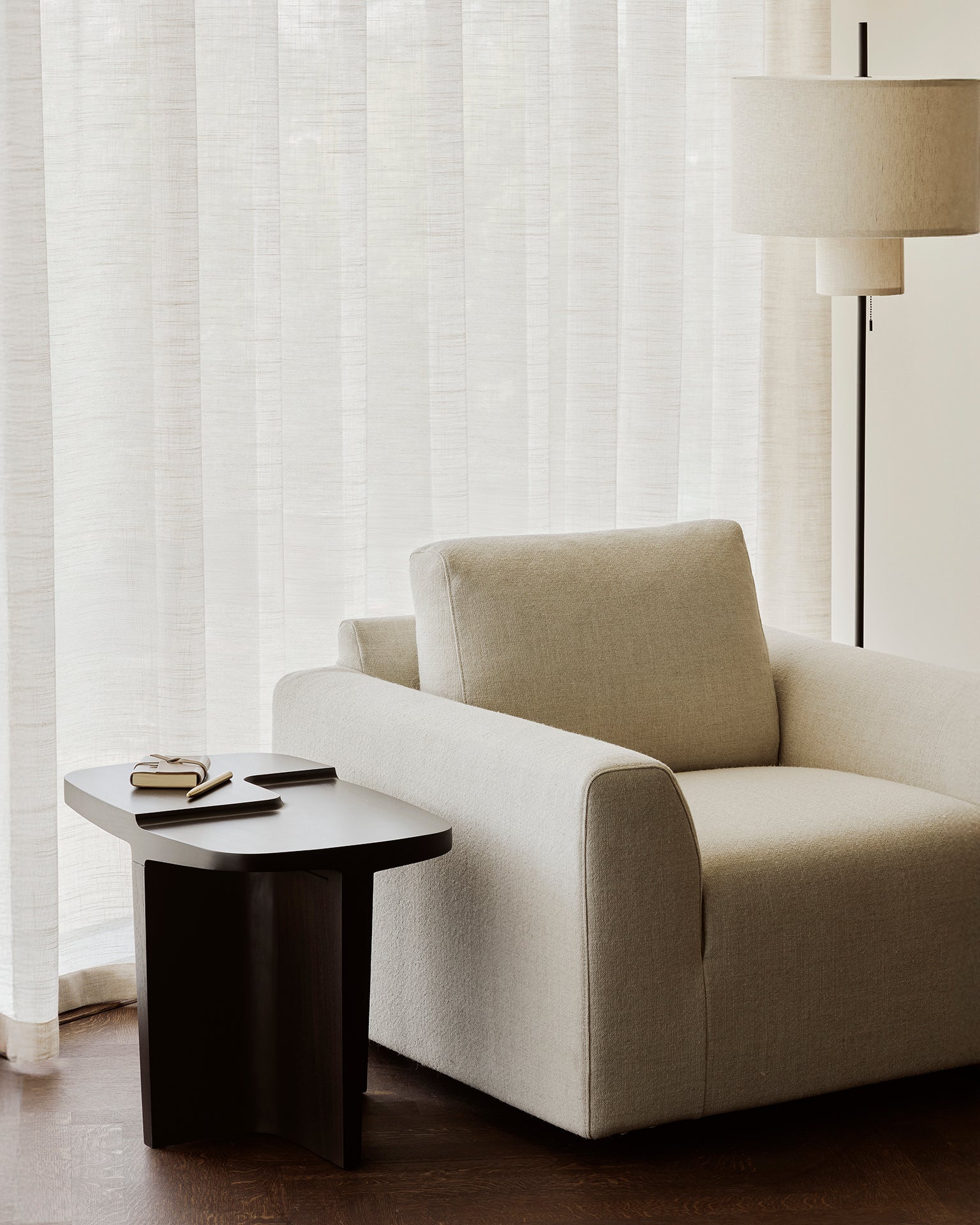 Ease-lounge-chair-leche-brutalist-side-table-varnished-rose-brown-Goode-Studio