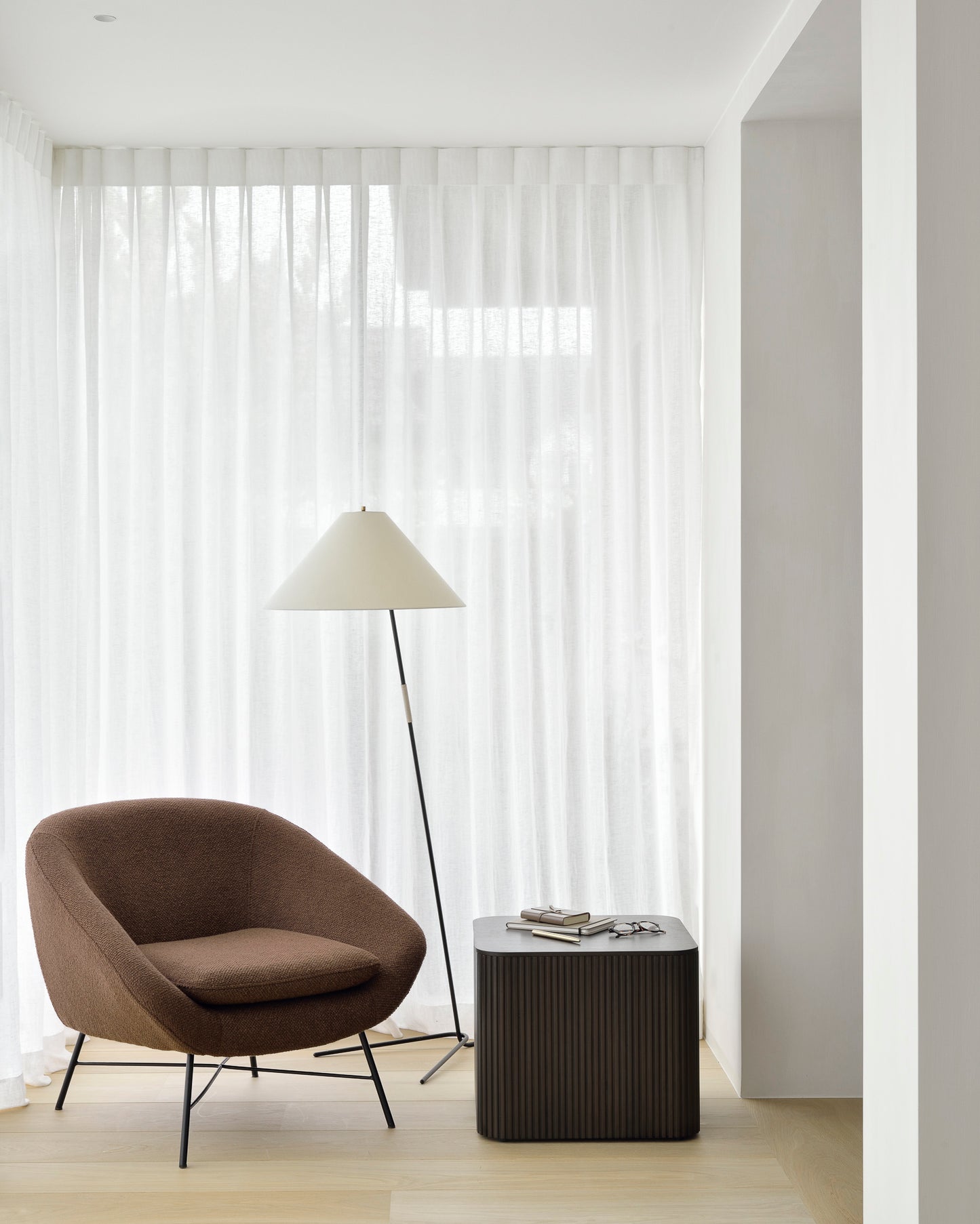 Barrow-lounge-copper-Roller-Max-side-table-square-Goode-Studio