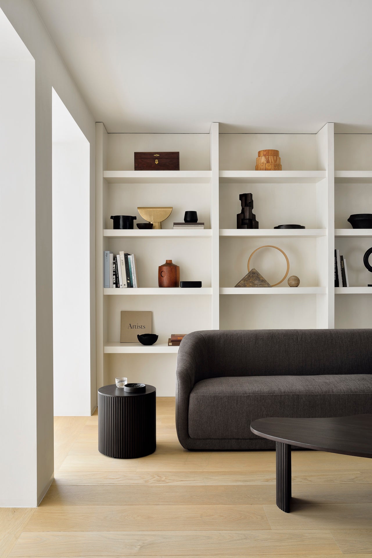 Trapeze-sofa-pepper-Roller-Max-side-table-Goode-Studio
