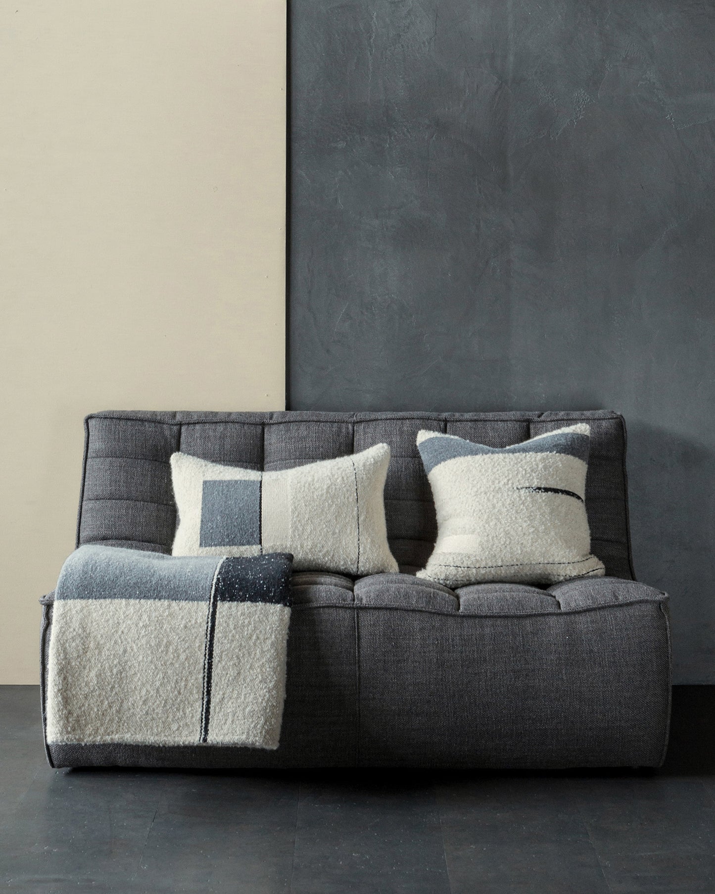 Urban-cushion-Urban-cushion-Urban-throw-N701-2seater-dark-grey-v-Goode-Studio
