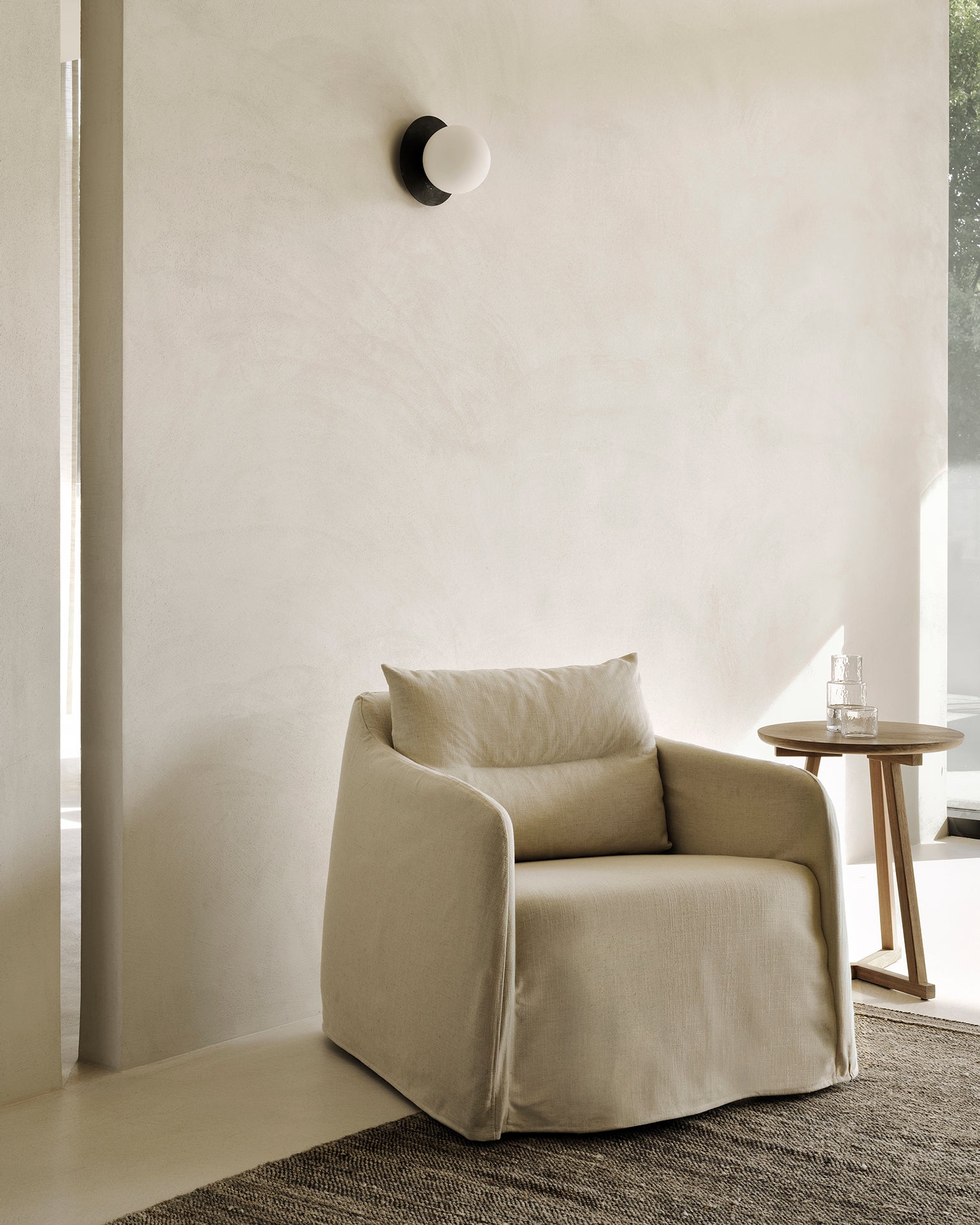 Weave-lounge-chair-Bone-linen-with-removable-cover-Goode-Studio