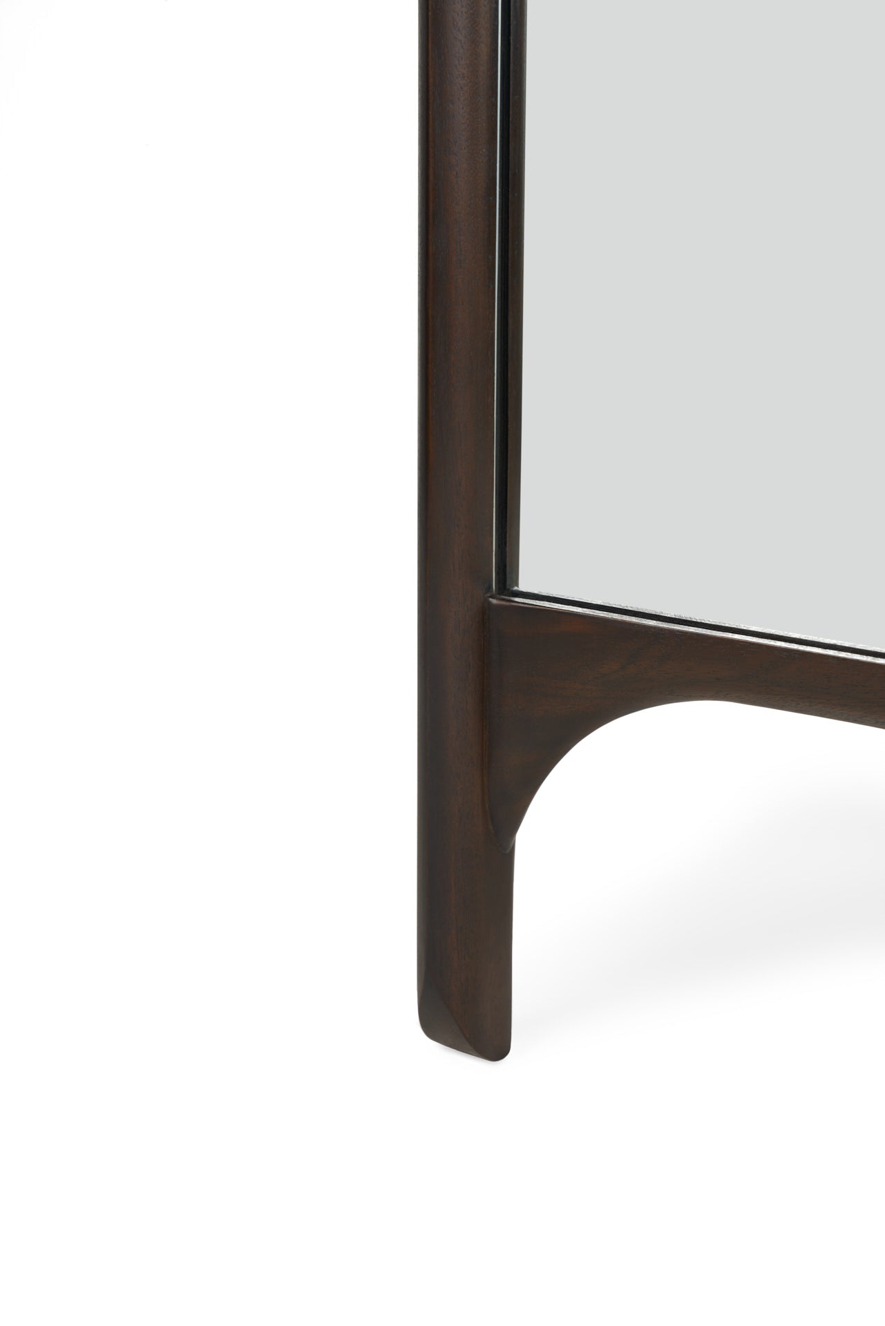 PI-Standing-mirror-Goode-Studio