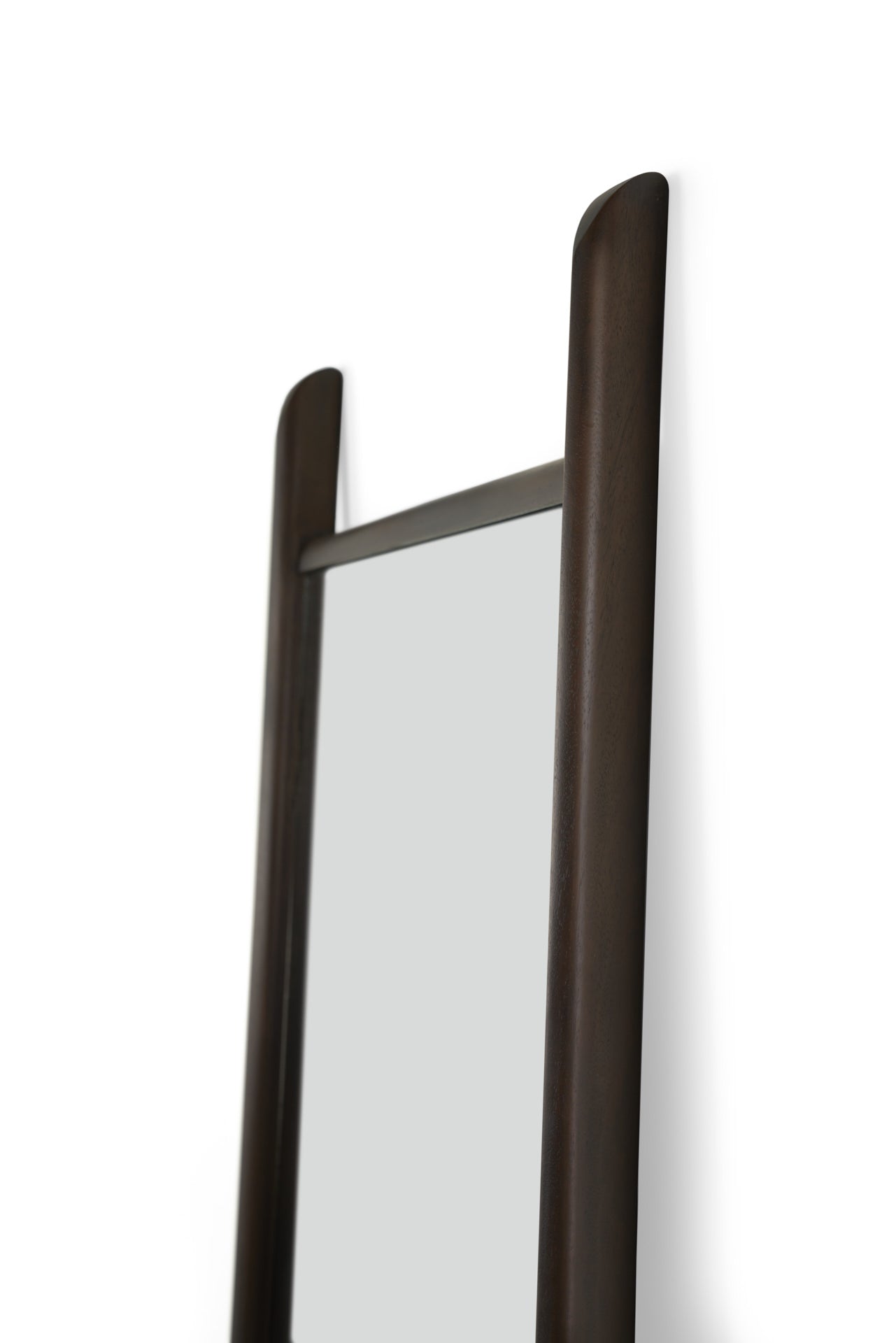 PI-Standing-mirror-Goode-Studio