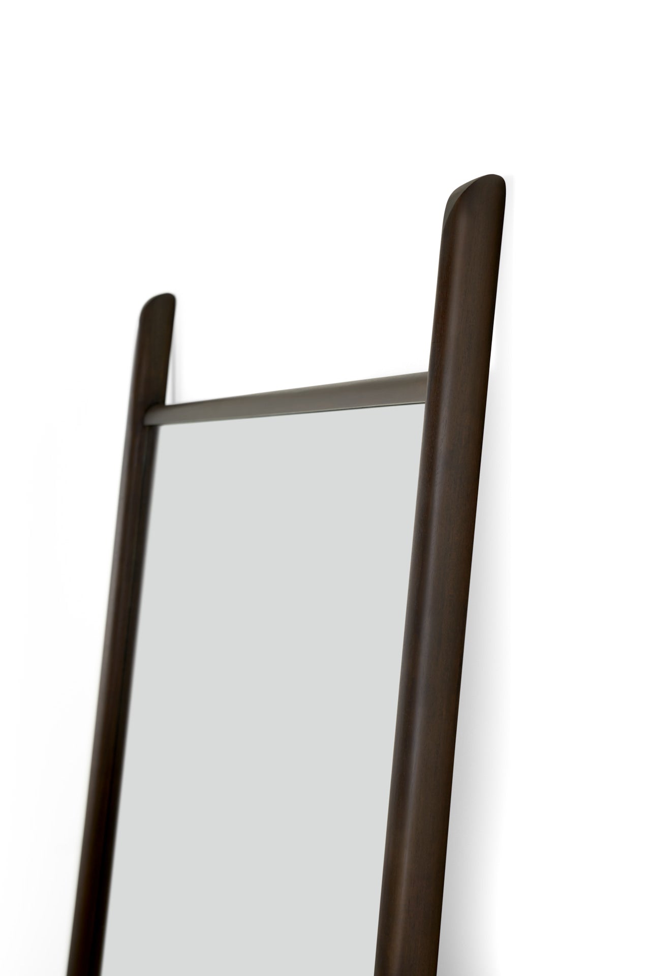 PI-Standing-mirror-Goode-Studio
