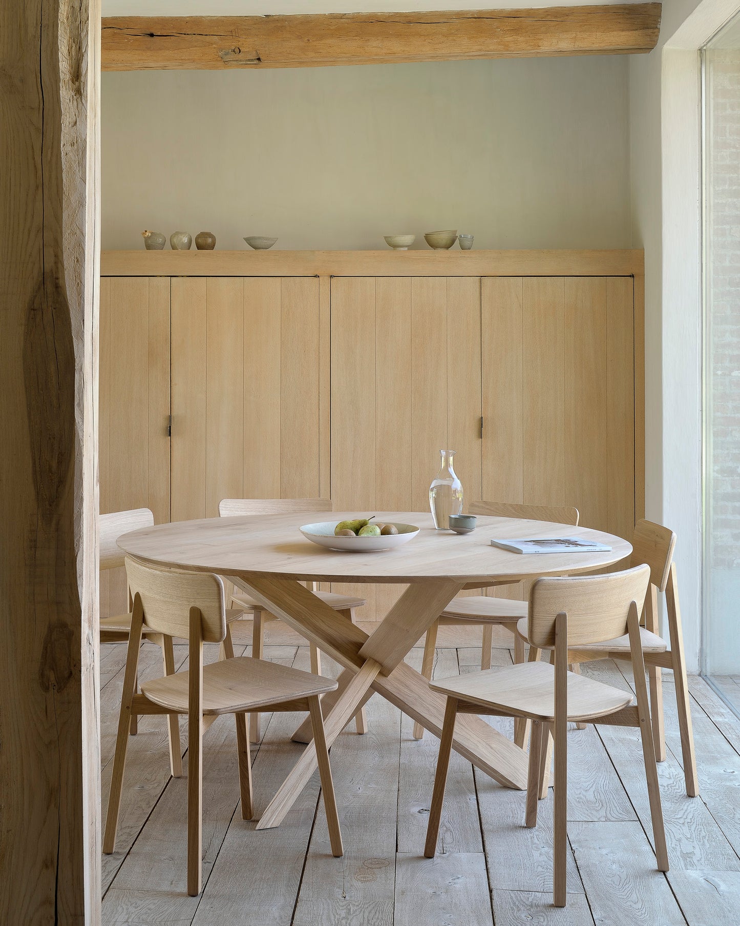 Oak-Circle-round-dining-table-Oak-Casale-dining-chair-Goode-Studio