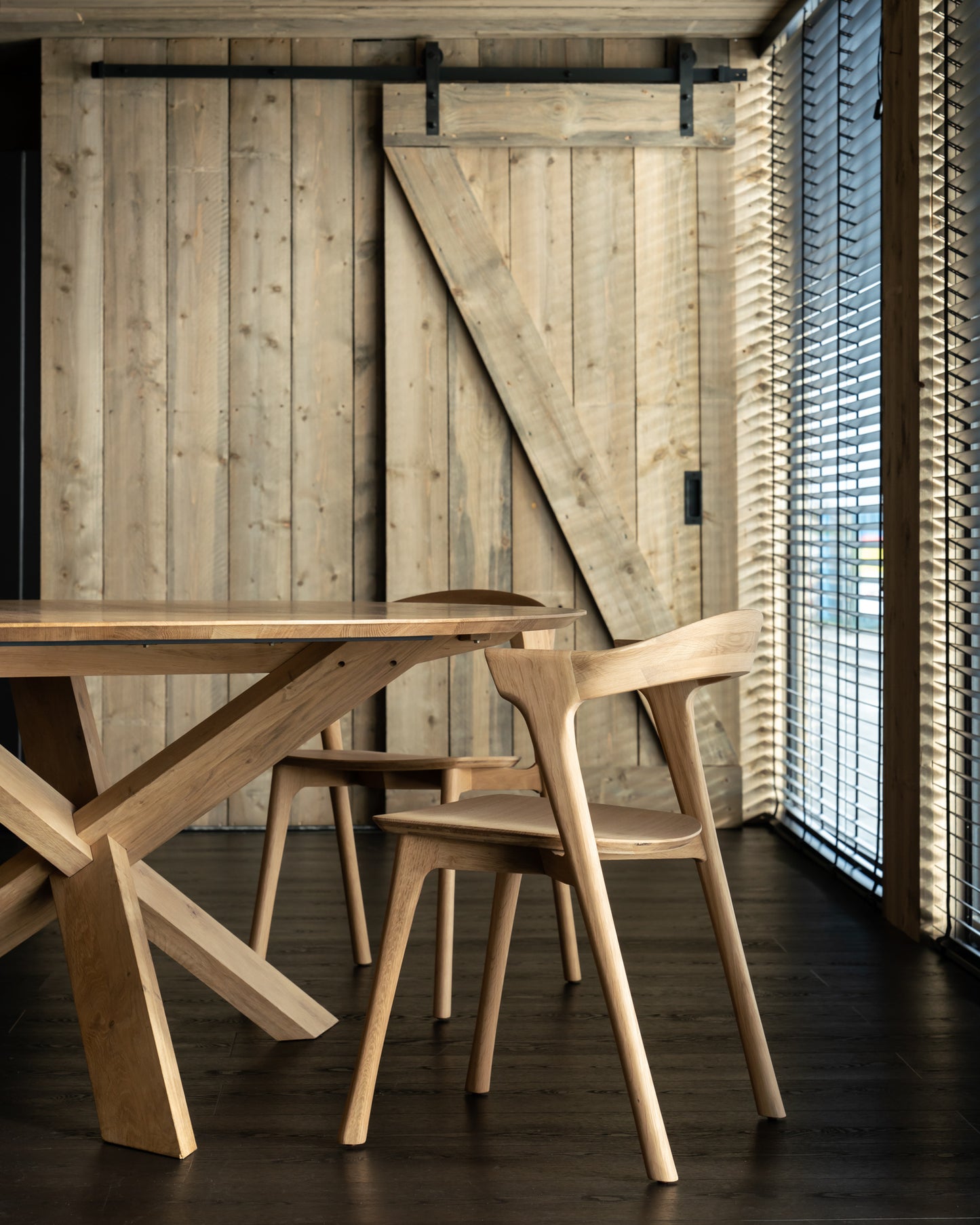 Oak-Circle-round-dining-table-Oak-Bok-dining-chair-Goode-Studio