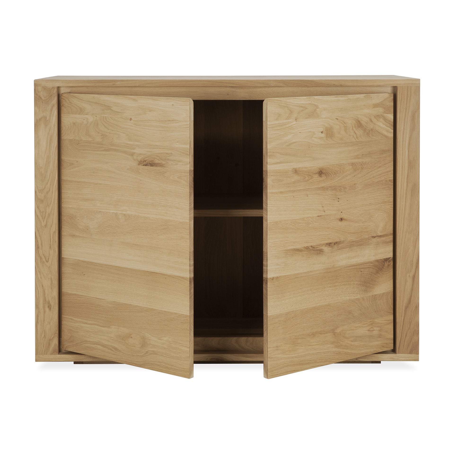 Shadow-sideboard-front02-cut-Goode-Studio
