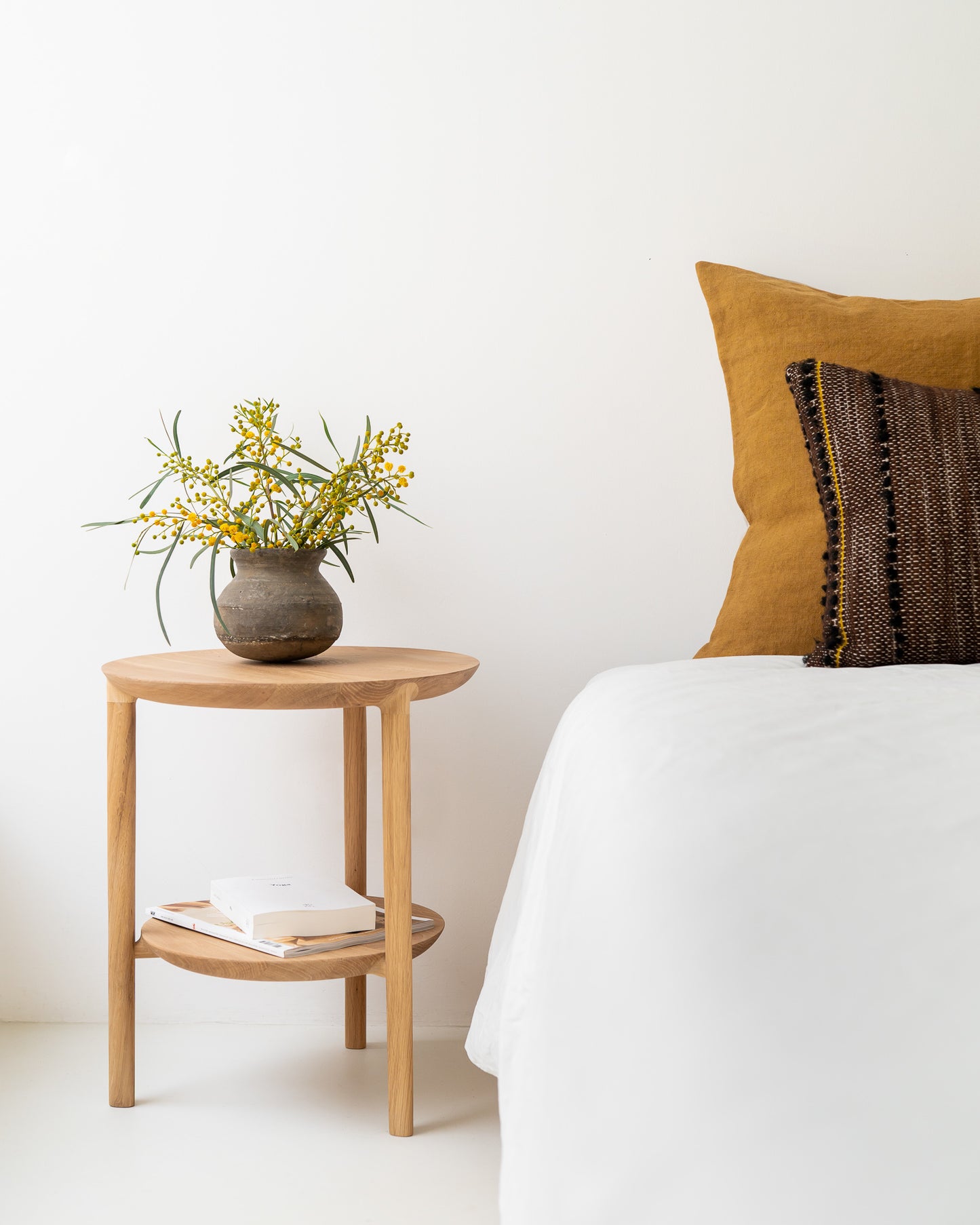 Bok-side-table-Dark-Tulum-cushion-Camel-Lin-Sauvage-cushion-Goode-Studio