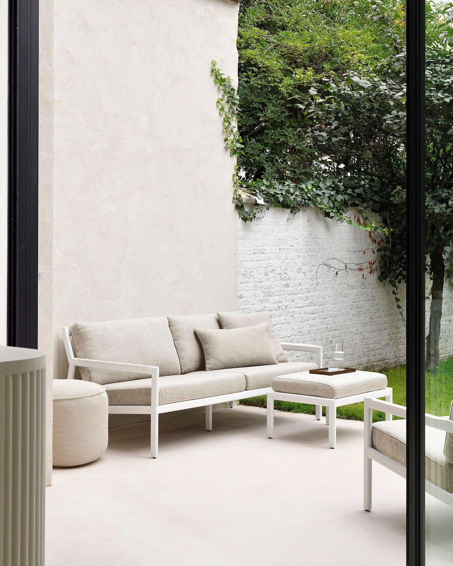 Jack-alu-2-seater-Jack-lounge-chair-Jack-footstool-natural-Donut-pouf-natural-Goode-Studio