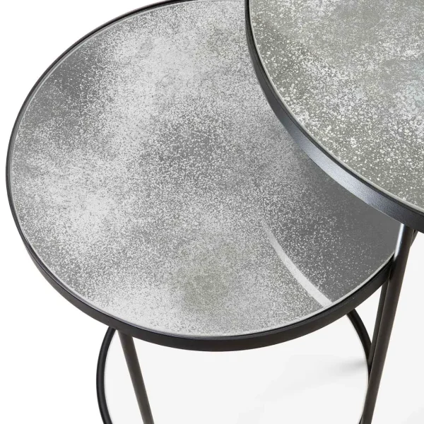 20723_Clear_Nesting_side_table_set_det01_cut_web