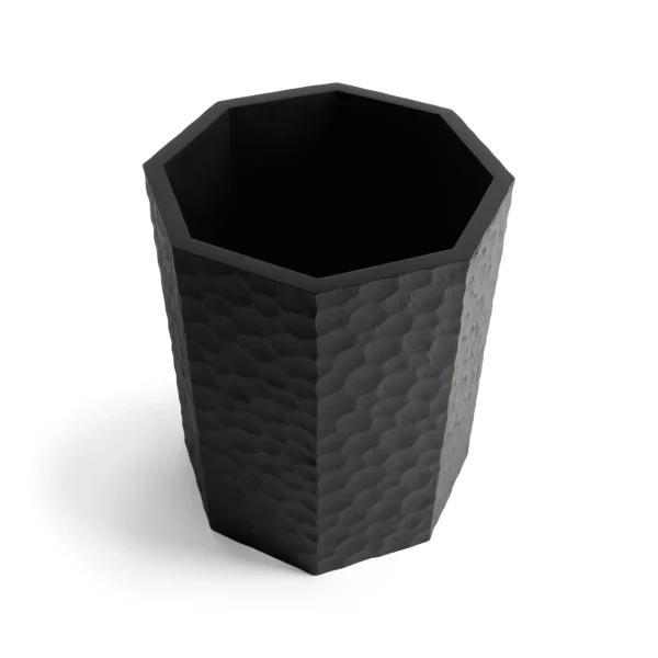 29773 Chopped paper basket – varnished mahogany - black top cut_WEB