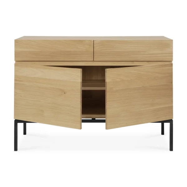 51114_Ligna_sideboard_front02_cut_WEB