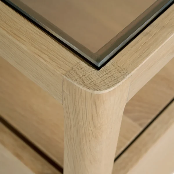 51245_Oak_Spindle_nightstand_det01_cut_WEB 2