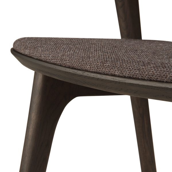 51484 Bok dining chair - varnished oak - brown - Warm Brown fabric_det04_cut_web