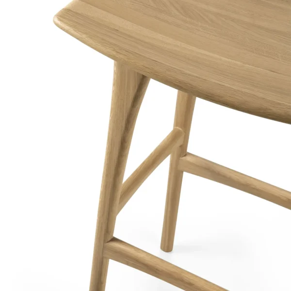 53034_Oak_Osso_bar_stool_det02_cut_web