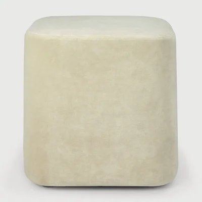 Cube pouf 1